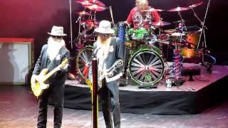 ZZ Top "Cheap Sunglasses" Live in Moscow