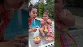 Çok açım teyzoşşlar kimin evine makarna,patates yemeye geliyimm? #baby #funny #fun #family