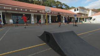 New school bell dividing community in West Auckland