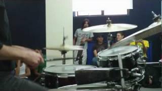 Mark Walker Drum Clinic Solo in Quito, Ecuador.mov