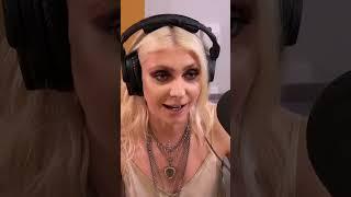 Taylor Momsen (Cindy Lou) Reflects On Being Bullied