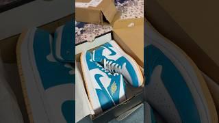 Air jordan unboxing ️ #aramex #nike #jordan #aj1mid #aquatone