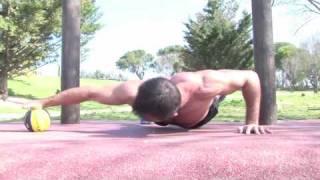 Christophe CARRIO extreme conditioning street workout calisthenics