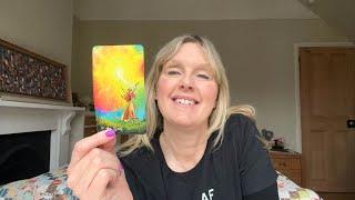 Weekend Tarot March 8 & 9th 2025 "Dealing with narcissists and technology   but still smiling!"