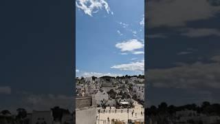 Conocías a ALBEROBELLO?  #vlogdeviajes #alberobello #bari #italia