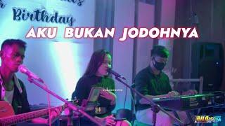 AKU BUKAN JODOHNYA - SISKA AMANDA COVER with #rilomusic #masblacky #24throni #cleankustik