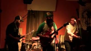 The Memphis Dives perform "Sheeple" live at Cà d'Zan House Concerts 11/21/2014