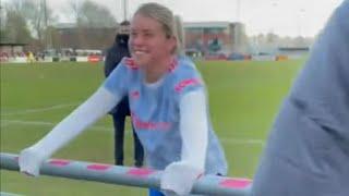 Manchester United Women Fans Singing 'Tooney & Lessi Russo' Song to Alessia Russo