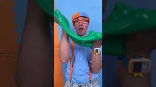 MAGIC COLOR CHANGING SLIME🟣🟢! Blippi's Slime Experiments! #blippi #shorts