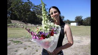 Cut Flower Farm : Bouquet Making : Harvesting