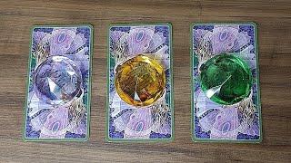 O que está PENSANDO e SENTINDO sobre nós? ️ Escolha uma carta do TAROT e descubra 🪄