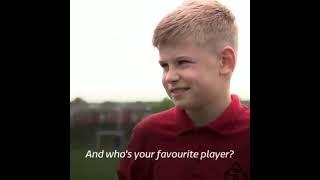 The kid wasn't wrong about the Manchester United players...