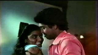 Anand Babu & Devibala Romantic Scene || Nyayam Ketkiren Tamil Movie || Super South Movies