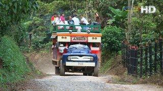 Así son las chivas en Colombia, buses escalera. Buses in Colombian countryside