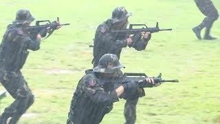 駐港部隊軍營開放日 近距離接觸特戰隊演練