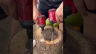 bắn vít milwaukee 2953 lên đầu bulong 1/2