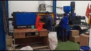 200 gms High pressure plastic injection moulding machine | Available on IndiaMART