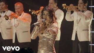 La Sonora Santanera - Mi Caprichito ft. María León (Live)