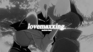 LOVEMAXXING.