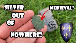 Silver out of nowhere! | Metal detecting UK | Minelab Equinox 800