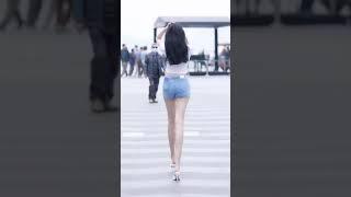 긴생머리, 흰티, 청반바지, 하이힐 뒤태미녀 #shorts