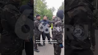 В Екатеринбурге местные жители накинулись на прилавки мигрантов и начали воровать фрукты и овощи