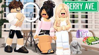 HANGING OUT WITH MY BEST FRIEND! I HAVE A SECRET CRUSH ON HER BROTHER... *VOICED* BERRY AVENUE