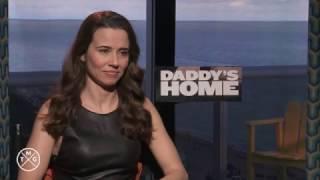 Linda Cardellini Shows How To Handle An Awkward Interview