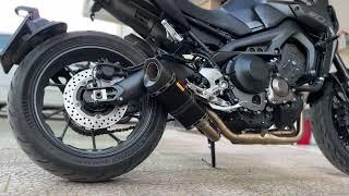 YAMAHA MT-09 | Akrapovic Carbon racing Line SOUND e FLAMES no DBkiller 