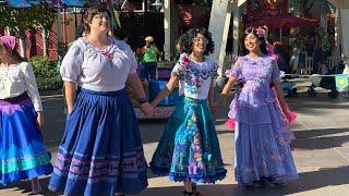 LIVE from Disney California Adventure - Festival of the Holidays