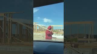 Hay va la casita mi raza