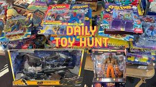 This is $125 why?? Mew Jada Street FIghter finds/ Swapmeet Vintage toys ad Comic Finds (Toy Hut)