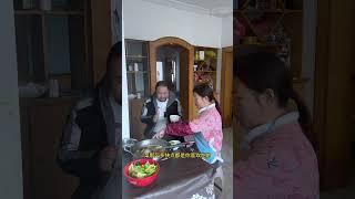 冷战了也不哄我 哼 小样  看我今天怎么制你……#搞笑视频 #搞笑夫妻 #夫妻冷战中#劇情#生活#shorts