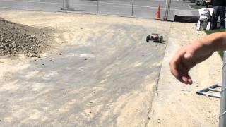 Losi 8IGHT 1/8 4WD Gas Buggy RC massive jumps at RCX 2015