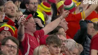 SPINE-TINGLING! 󠁧󠁢󠁷󠁬󠁳󠁿 Dafydd Iwan belts out Yma o Hyd before Wales vs Austria!