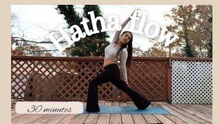 Hatha yoga flow sequence // 30 minutes -  mind-body awareness, core work, physical posture