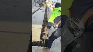 Precise pit entry techniques for steel frames and construction safety guidelines