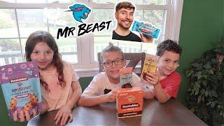 A FEAST WiTH MR. BEAST | TRYiNG AND RATiNG MR. BEAST SNACKS  