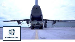 Ladungssicherung extrem: GTK Boxer im A400M | Bundeswehr