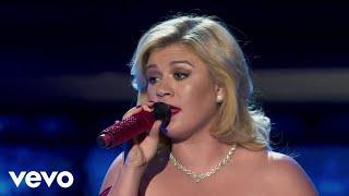 Kelly Clarkson - Silent Night (Official Video) ft. Trisha Yearwood, Reba McEntire