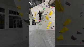 1day. 1upload. Climbing. Bouldering. Flash.