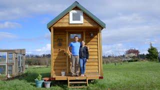 Building A Tiny House On A Trailer: Tiny Home Tour | Zillow