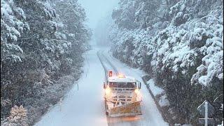 Heavy snow blankets Canterbury - many roads closed