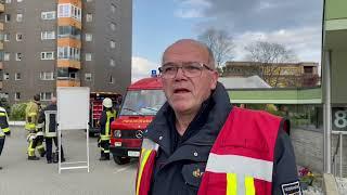 Rauchsäule über Hochhaus in Heidenheim: Wohnung nach Brand unbewohnbar