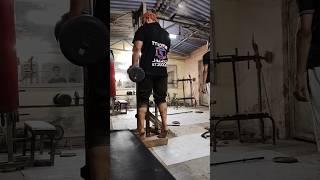 calves workout with dumbbels #shorts #viral #trending #fitness #gym #workout #motivation #calves