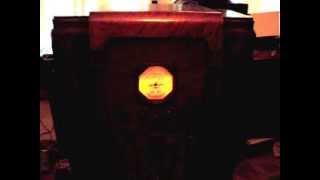 1930's Fidelitone antique radio playing Artie Shaw