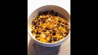 100 ricette sane da provare.  6 - Yogurt greco e muesli/ Heidi Factotum