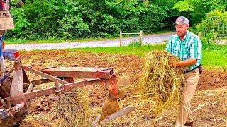 Plowing the Tennessee earth!