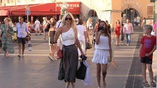 EXCLUSIVE - Victoria Silvstedt shopping in Saint Tropez