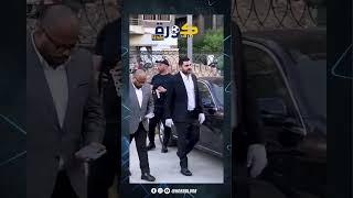 متأثر برحيل والده... لحظة وصول محمد طارق عضو مجلس إدارة نادي الزمالك لتلقي عزاء والده 
